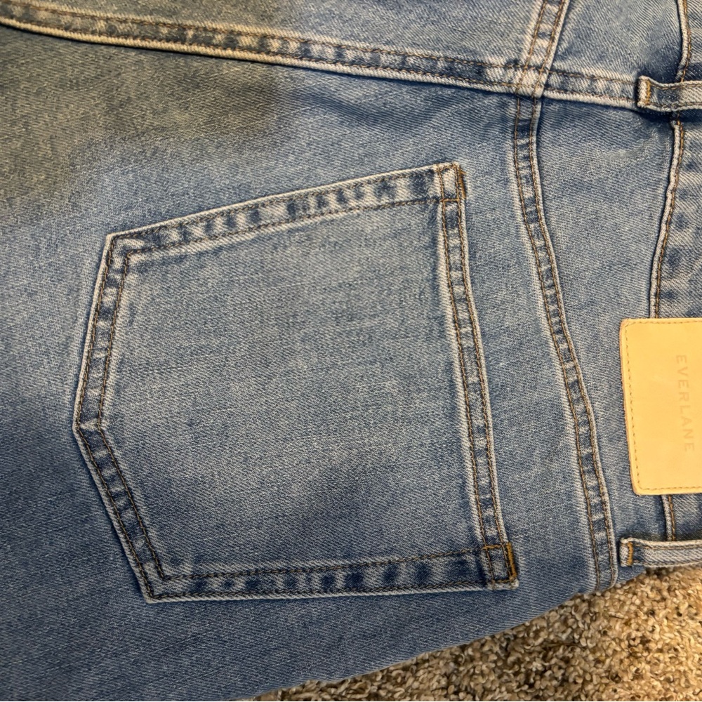 Everlane The Curvy Cheeky Straight Leg High Rise Jeans Light Wash Denim - Picture 5 of 7
